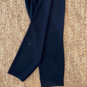 Lululemon on the fly. Size 10